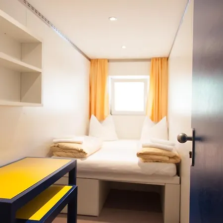 Rotel 3*